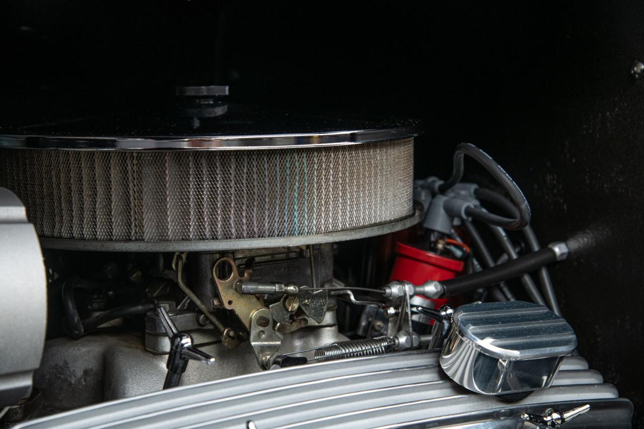 1932 Ford 2-Door Sedan