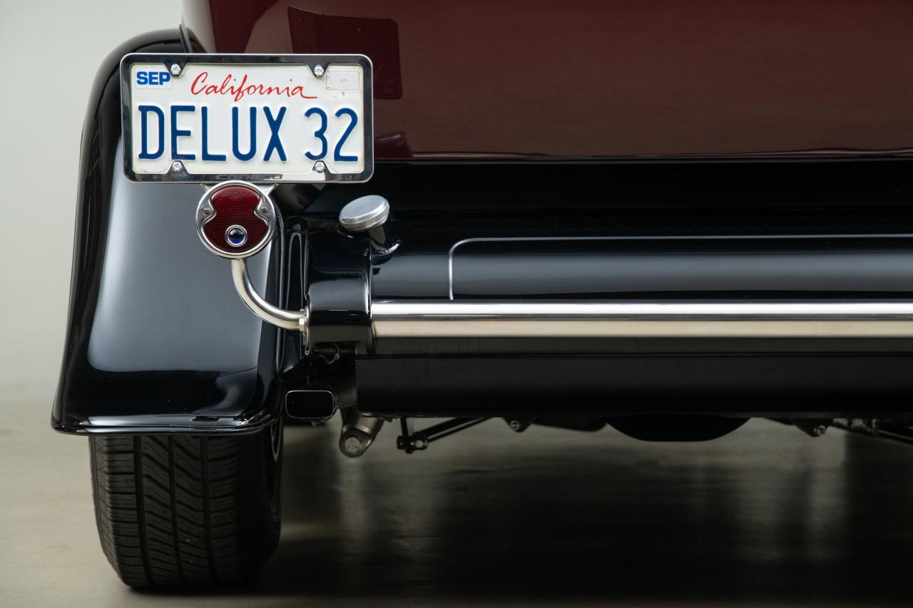 1932 Ford 2-Door Sedan