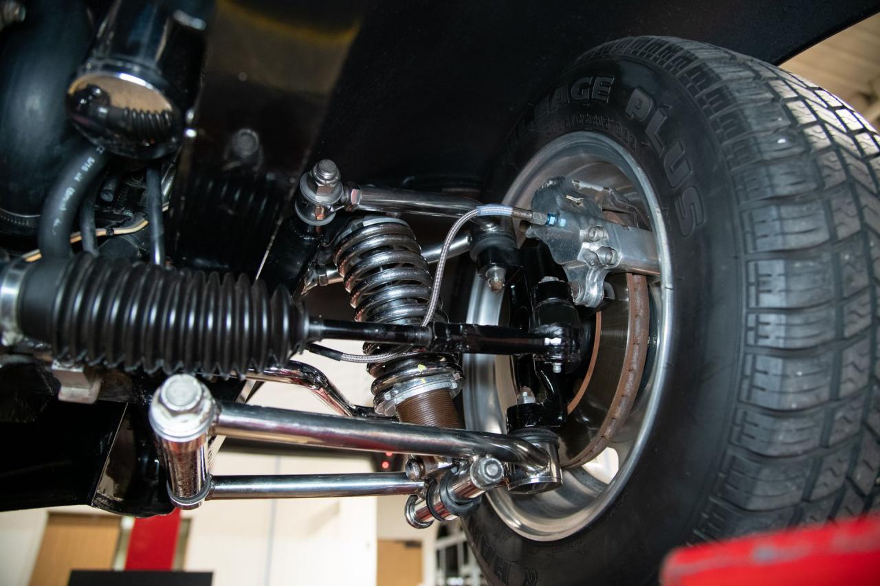 1932 Ford 2-Door Sedan