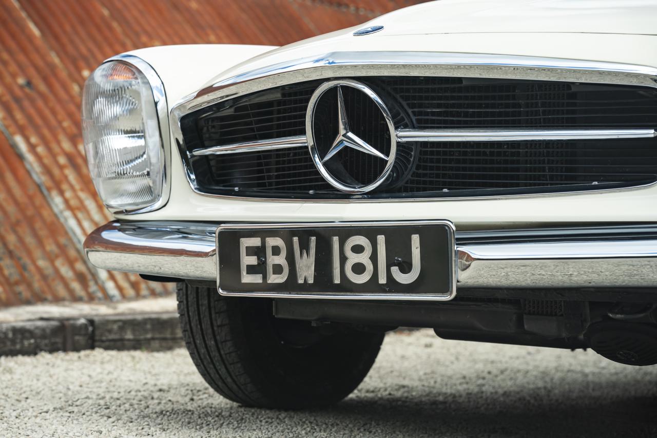 1970 Mercedes - Benz Benz 280SL