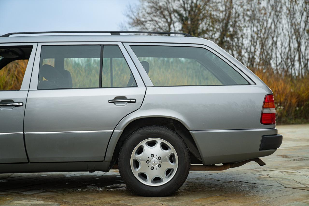 1992 Mercedes - Benz 200 TE SW