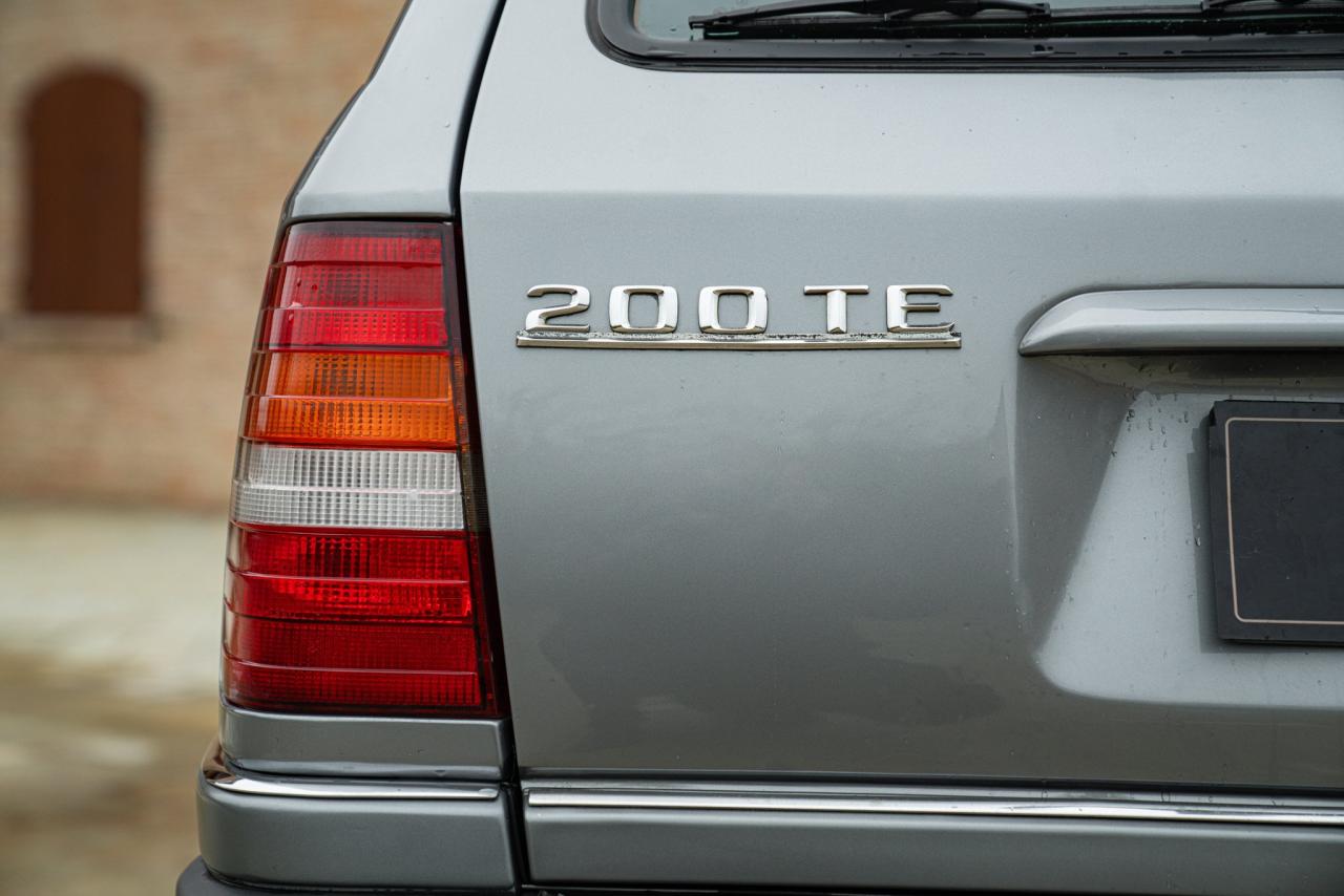 1992 Mercedes - Benz 200 TE SW