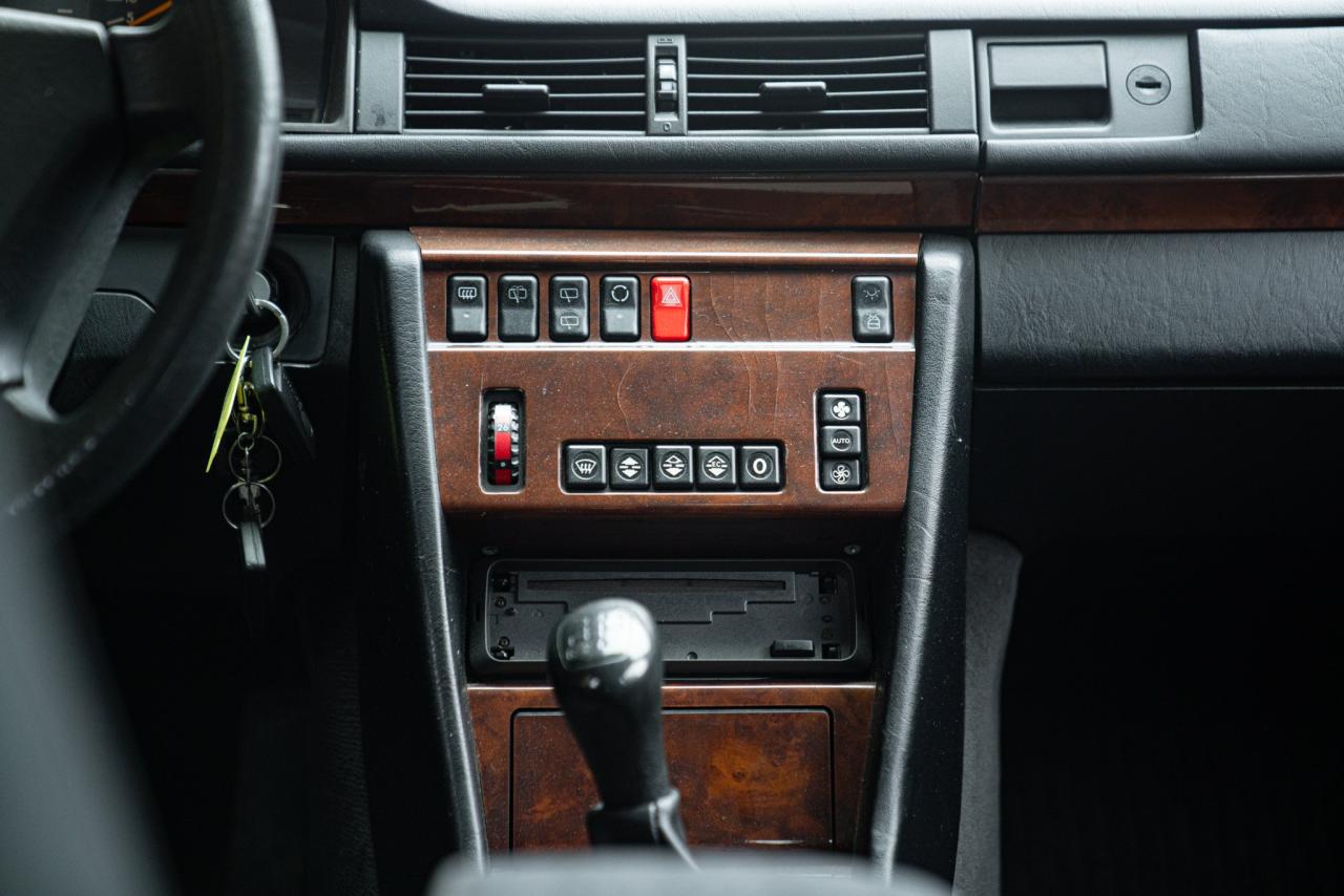 1992 Mercedes - Benz 200 TE SW