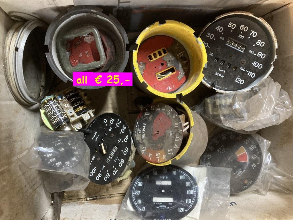 1920 Collectables Clocks-Gauges