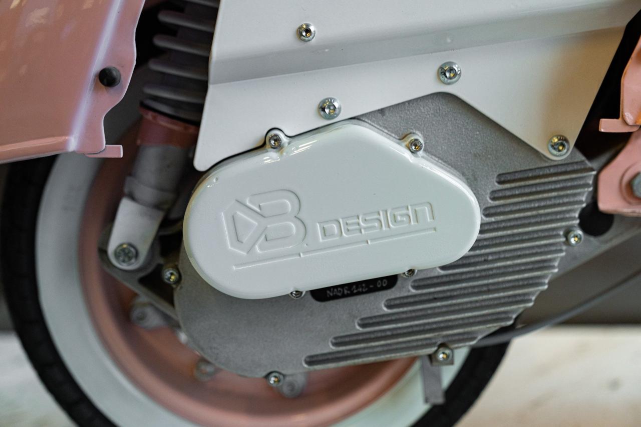 1976 Piaggio VESPA 50 SPECIAL FRAGOLINA DB DESIGN