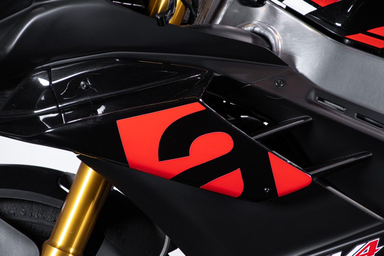 2022 Aprilia RSV4 FACTORY WORKS