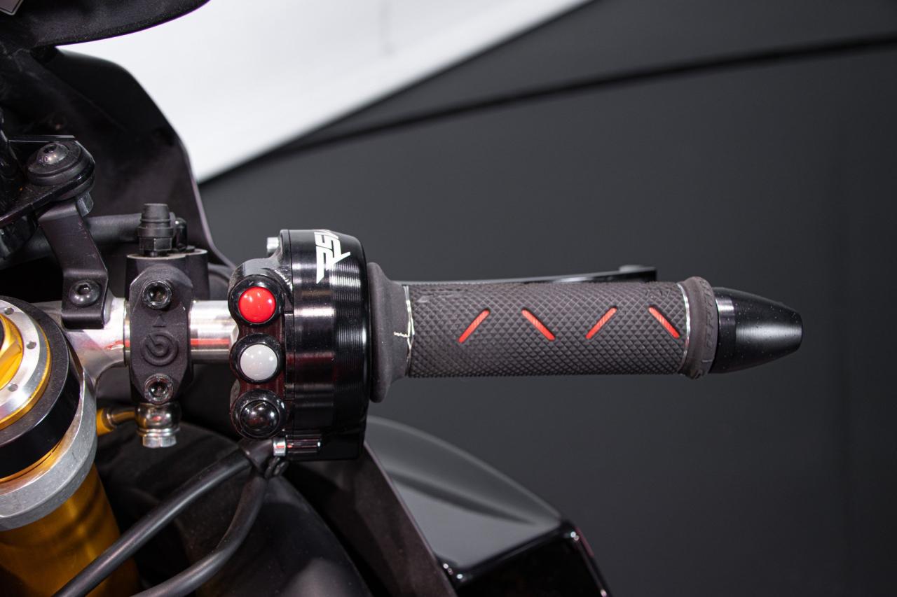 2022 Aprilia RSV4 FACTORY WORKS