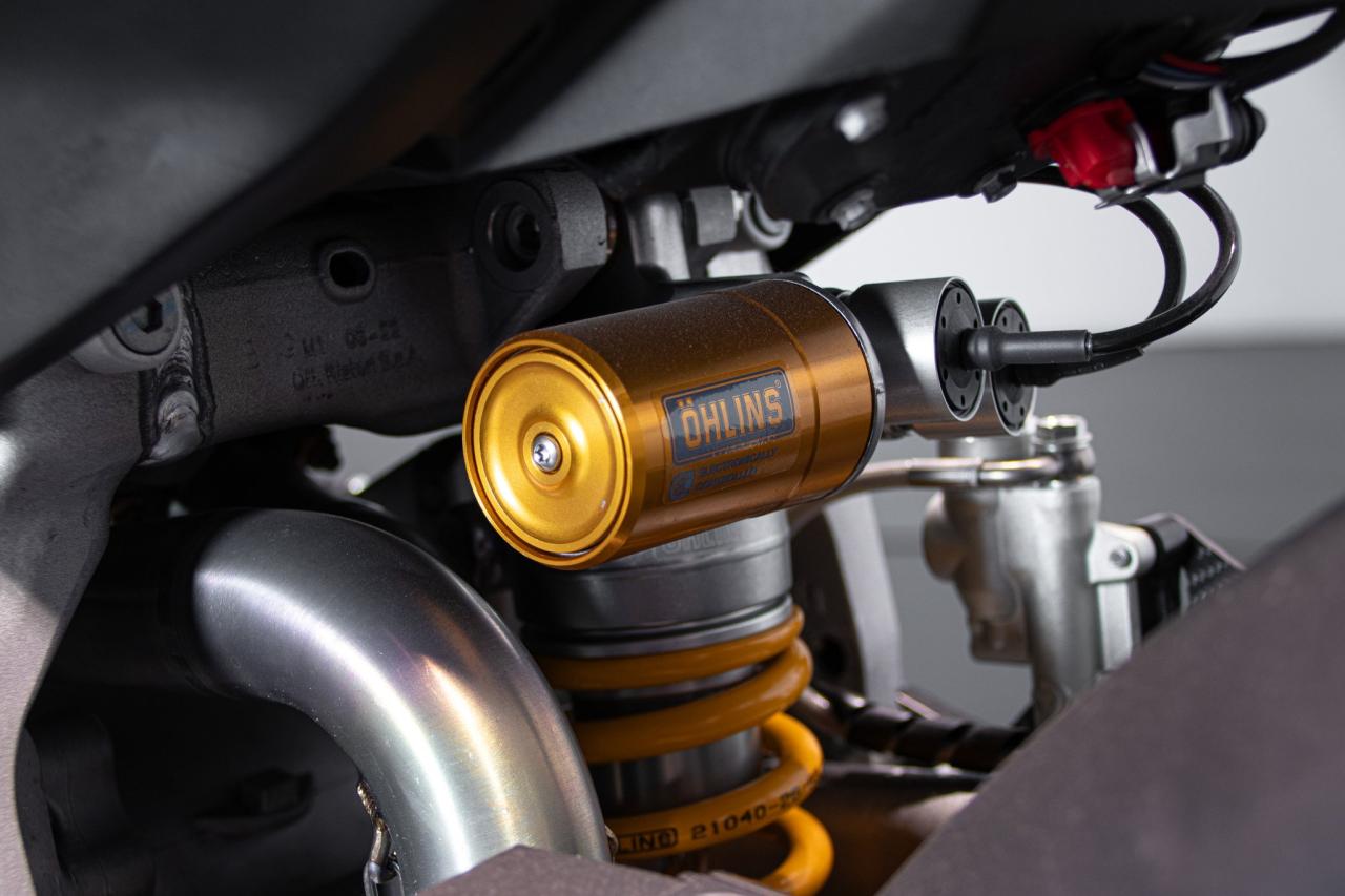 2022 Aprilia RSV4 FACTORY WORKS