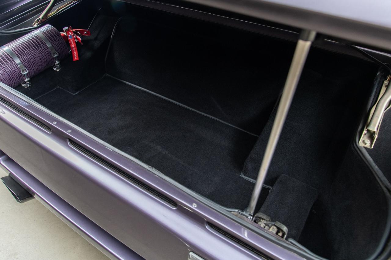 1993 Vector Avtech WX-3R Roadster Prototype