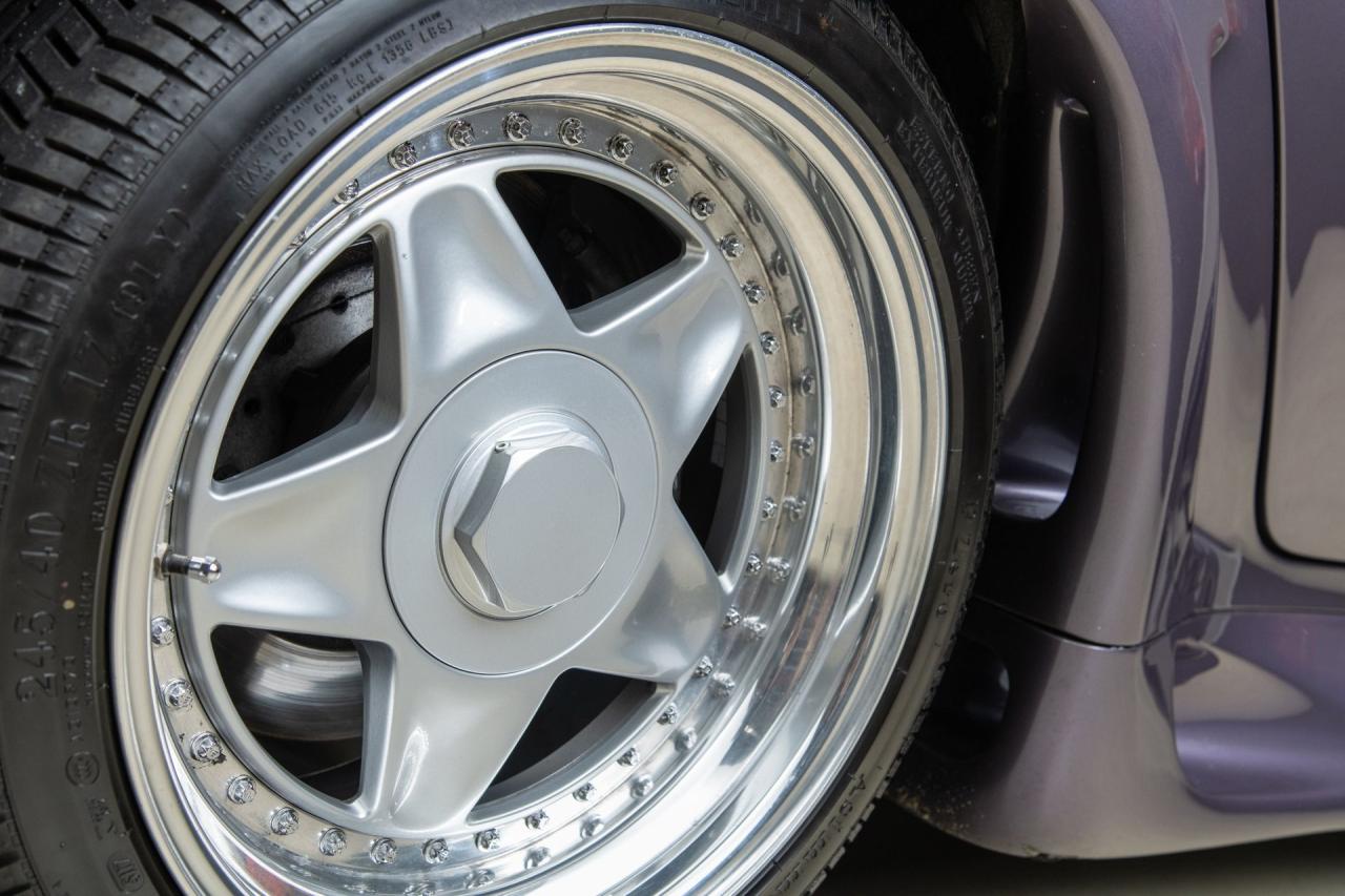 1993 Vector Avtech WX-3R Roadster Prototype