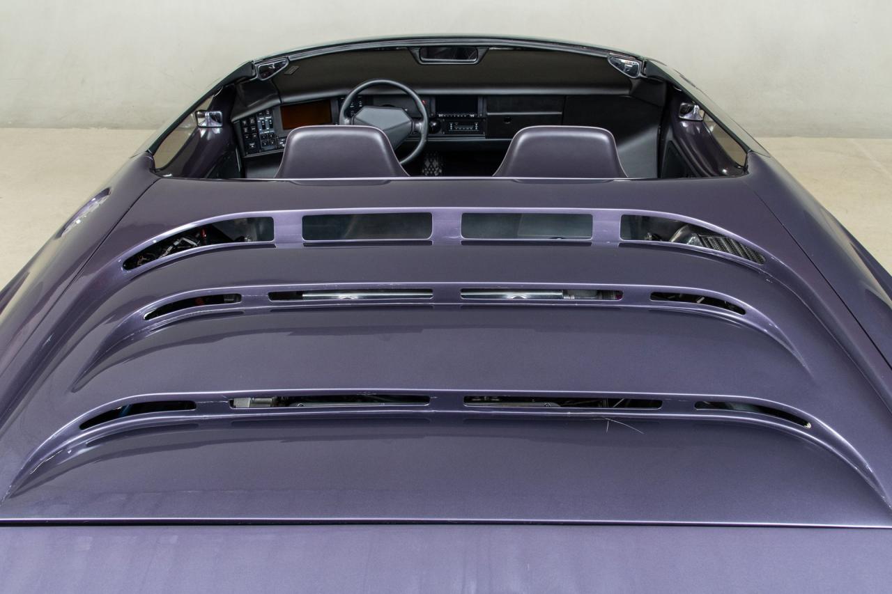 1993 Vector Avtech WX-3R Roadster Prototype