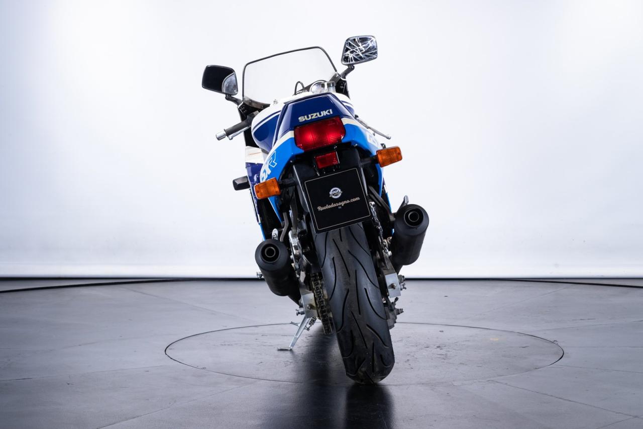 1988 Suzuki GSXR 750&nbsp;&nbsp;&nbsp;&nbsp;&nbsp;&nbsp;&nbsp;&nbsp;&nbsp;&nbsp;&nbsp;&nbsp;&nbsp;&nbsp;&nbsp;