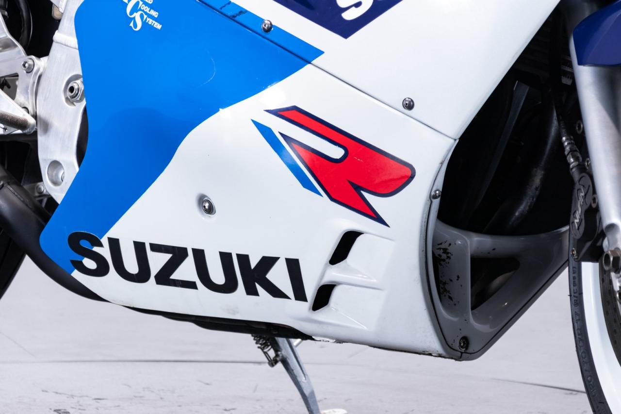 1988 Suzuki GSXR 750&nbsp;&nbsp;&nbsp;&nbsp;&nbsp;&nbsp;&nbsp;&nbsp;&nbsp;&nbsp;&nbsp;&nbsp;&nbsp;&nbsp;&nbsp;