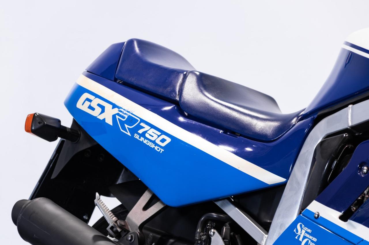 1988 Suzuki GSXR 750&nbsp;&nbsp;&nbsp;&nbsp;&nbsp;&nbsp;&nbsp;&nbsp;&nbsp;&nbsp;&nbsp;&nbsp;&nbsp;&nbsp;&nbsp;