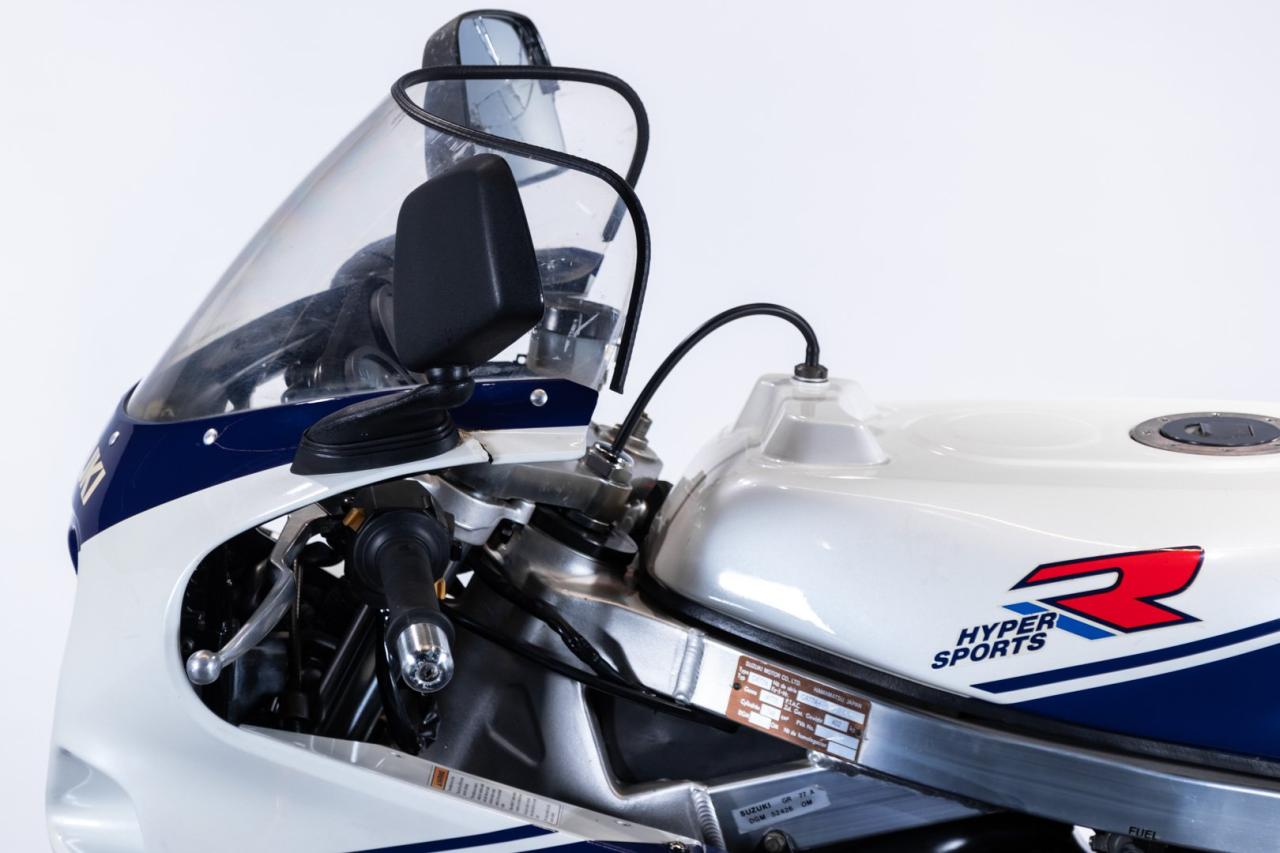 1988 Suzuki GSXR 750&nbsp;&nbsp;&nbsp;&nbsp;&nbsp;&nbsp;&nbsp;&nbsp;&nbsp;&nbsp;&nbsp;&nbsp;&nbsp;&nbsp;&nbsp;