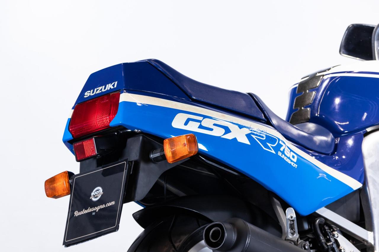 1988 Suzuki GSXR 750&nbsp;&nbsp;&nbsp;&nbsp;&nbsp;&nbsp;&nbsp;&nbsp;&nbsp;&nbsp;&nbsp;&nbsp;&nbsp;&nbsp;&nbsp;