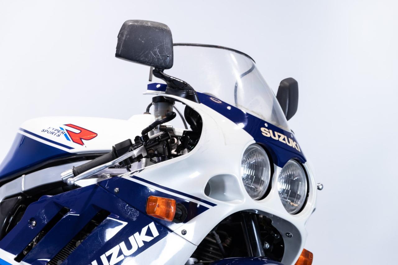 1988 Suzuki GSXR 750&nbsp;&nbsp;&nbsp;&nbsp;&nbsp;&nbsp;&nbsp;&nbsp;&nbsp;&nbsp;&nbsp;&nbsp;&nbsp;&nbsp;&nbsp;