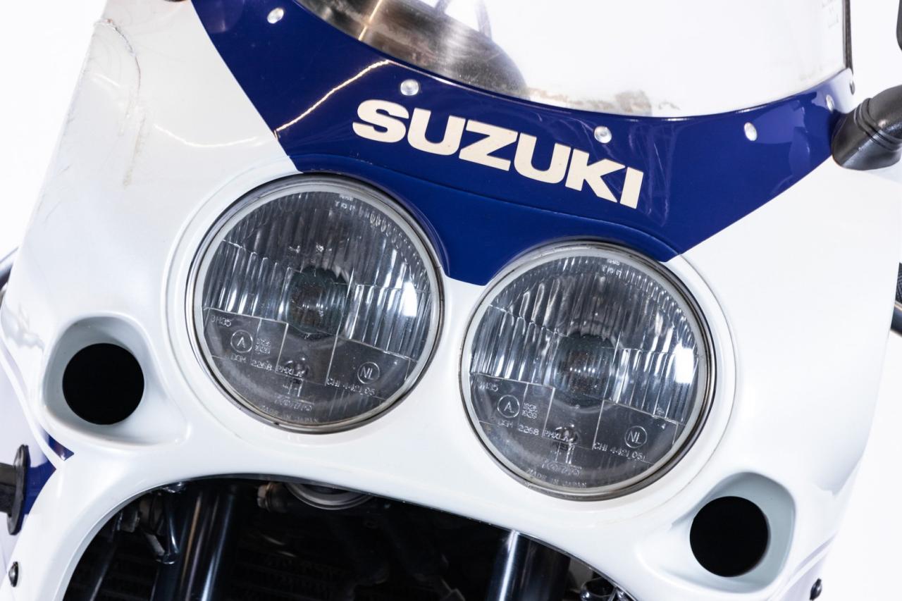 1988 Suzuki GSXR 750&nbsp;&nbsp;&nbsp;&nbsp;&nbsp;&nbsp;&nbsp;&nbsp;&nbsp;&nbsp;&nbsp;&nbsp;&nbsp;&nbsp;&nbsp;