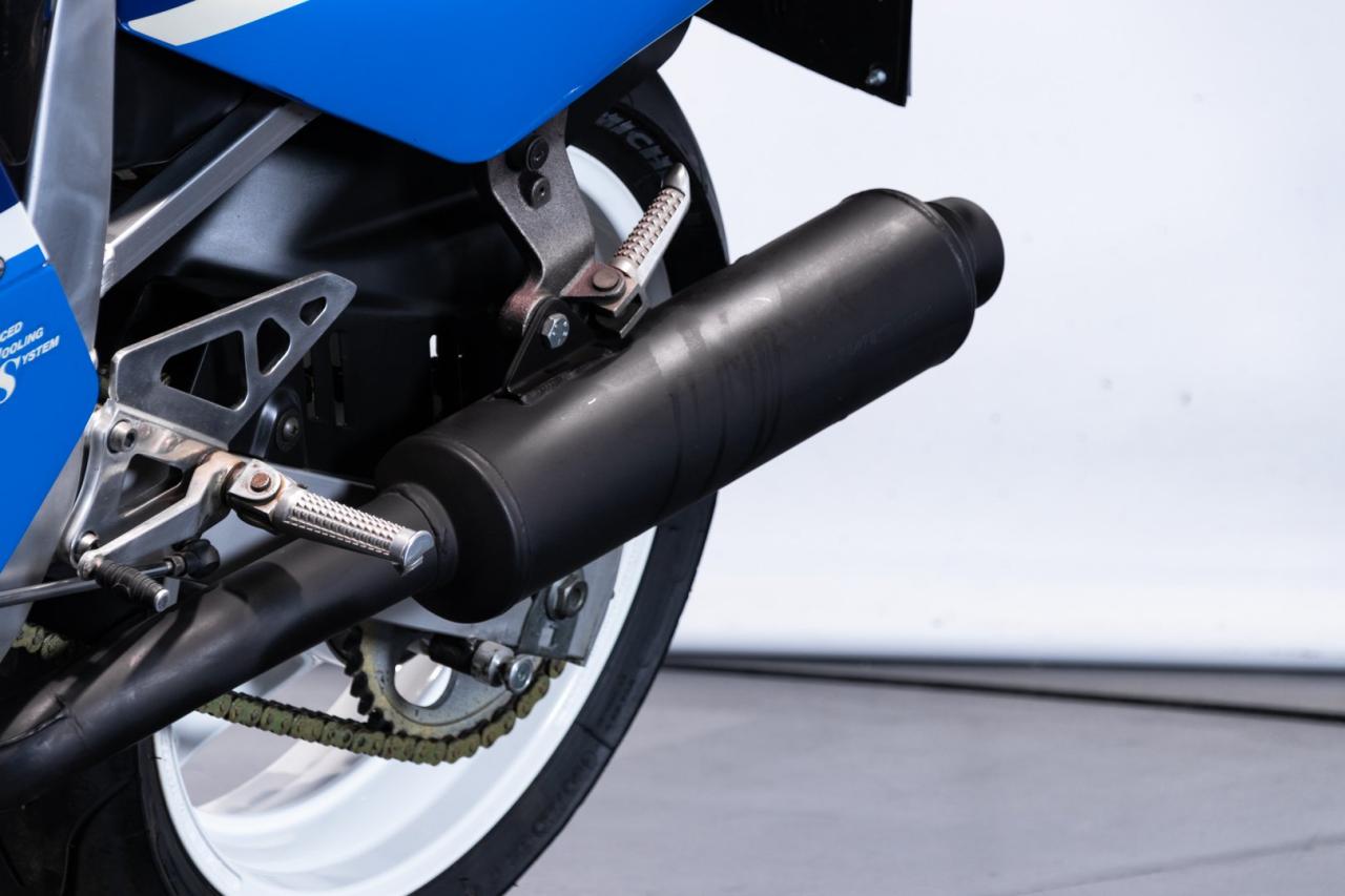 1988 Suzuki GSXR 750&nbsp;&nbsp;&nbsp;&nbsp;&nbsp;&nbsp;&nbsp;&nbsp;&nbsp;&nbsp;&nbsp;&nbsp;&nbsp;&nbsp;&nbsp;