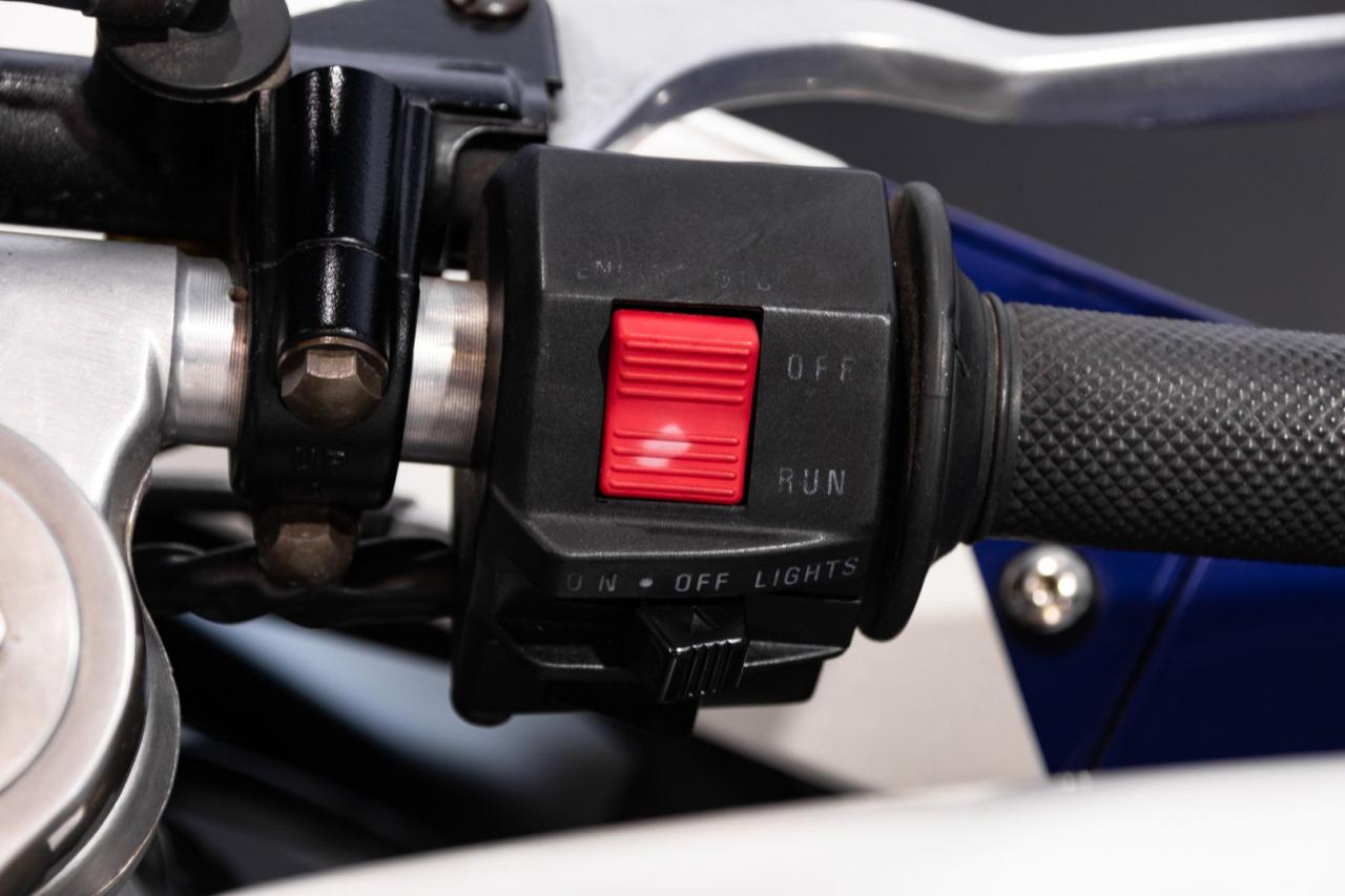 1988 Suzuki GSXR 750&nbsp;&nbsp;&nbsp;&nbsp;&nbsp;&nbsp;&nbsp;&nbsp;&nbsp;&nbsp;&nbsp;&nbsp;&nbsp;&nbsp;&nbsp;