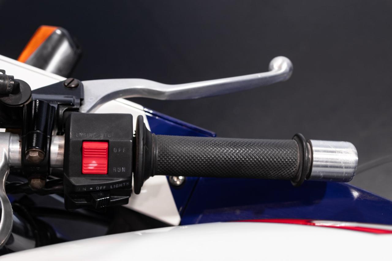 1988 Suzuki GSXR 750&nbsp;&nbsp;&nbsp;&nbsp;&nbsp;&nbsp;&nbsp;&nbsp;&nbsp;&nbsp;&nbsp;&nbsp;&nbsp;&nbsp;&nbsp;