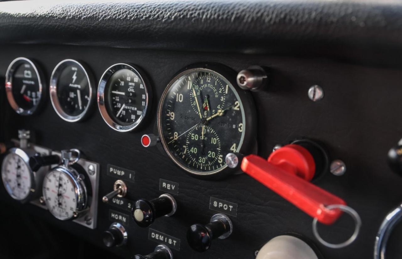 1960 Austin Healey 3000 MK1 - &#039;BMC Works Replica