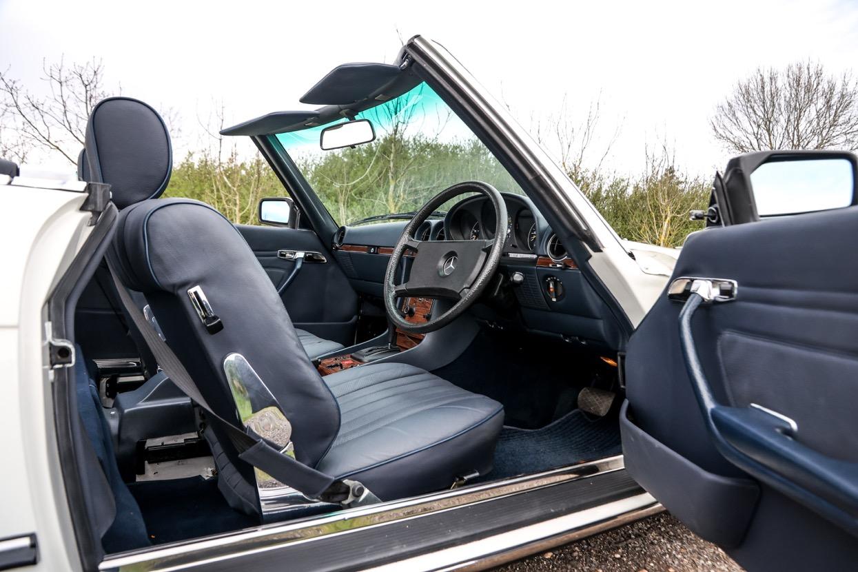 1983 Mercedes - Benz 280 SL (R107)