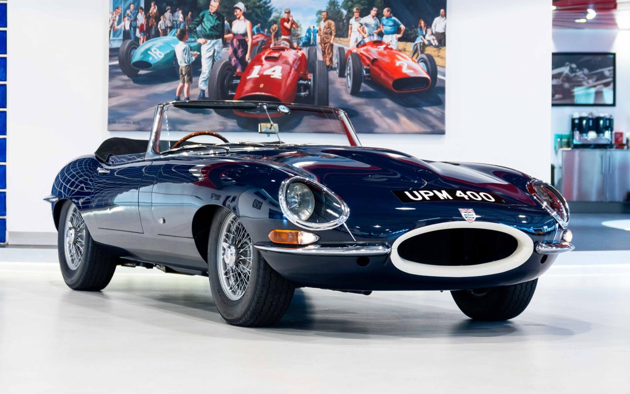 1961 Jaguar E-Type Series 1 Roadster