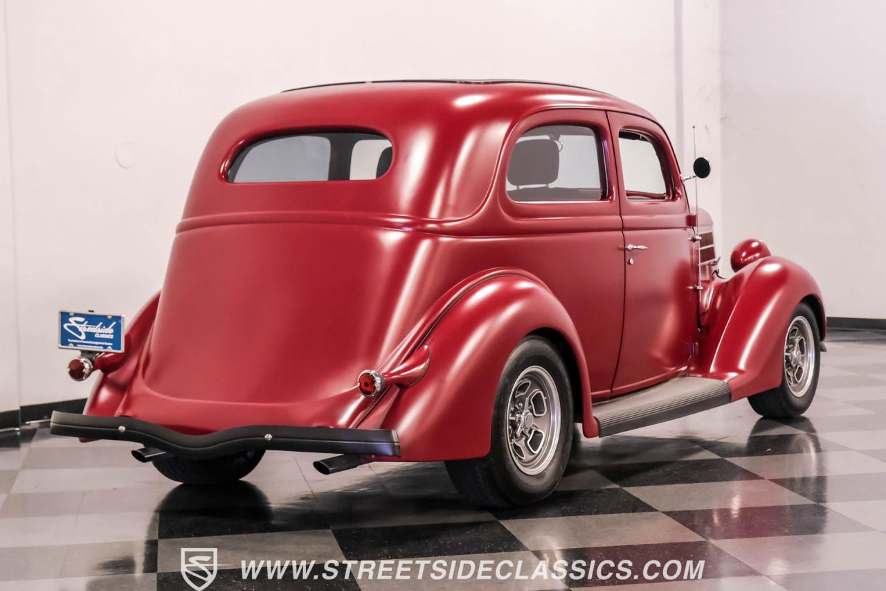 1936 Ford Tudor Slantback Streetrod