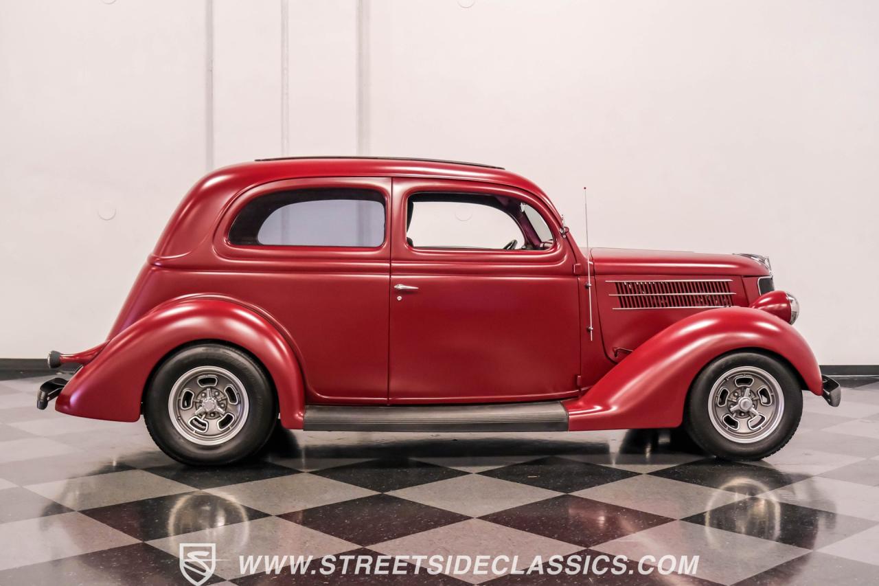 1936 Ford Tudor Slantback Streetrod