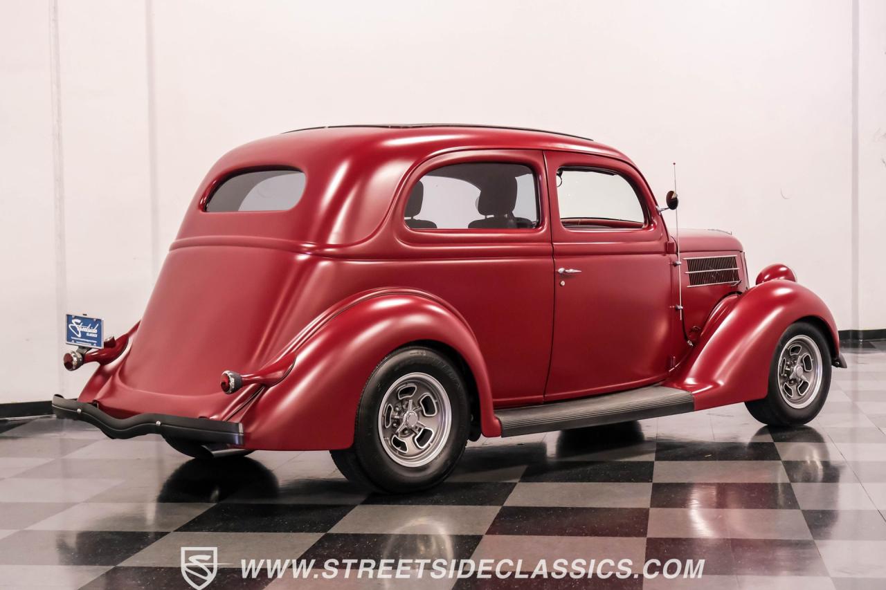 1936 Ford Tudor Slantback Streetrod