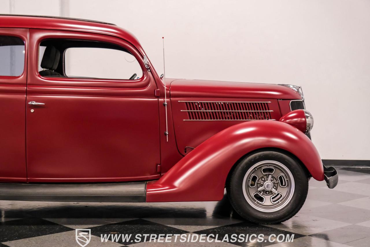 1936 Ford Tudor Slantback Streetrod