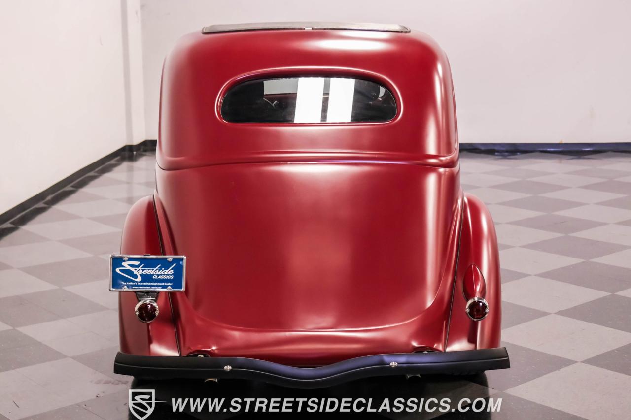 1936 Ford Tudor Slantback Streetrod