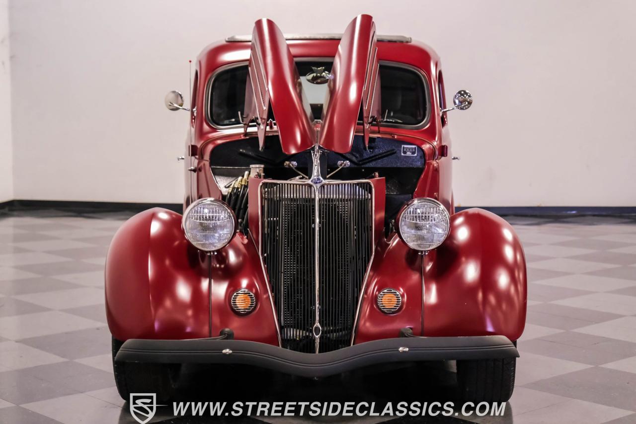 1936 Ford Tudor Slantback Streetrod