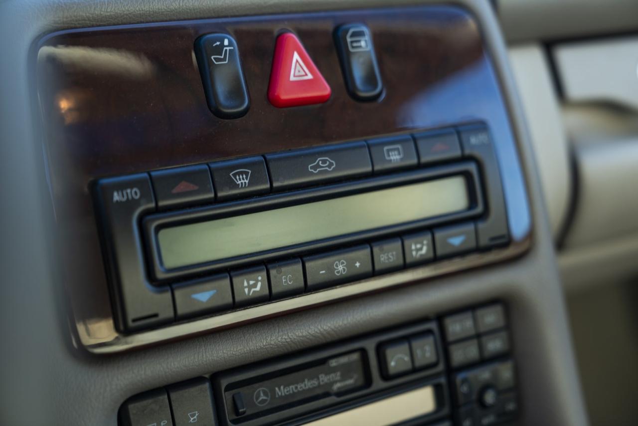 1997 Mercedes - Benz CLK 200 COUPE