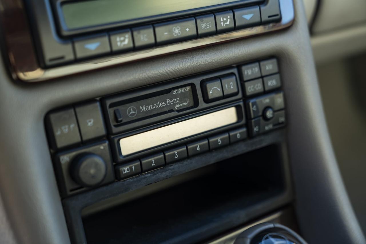 1997 Mercedes - Benz CLK 200 COUPE