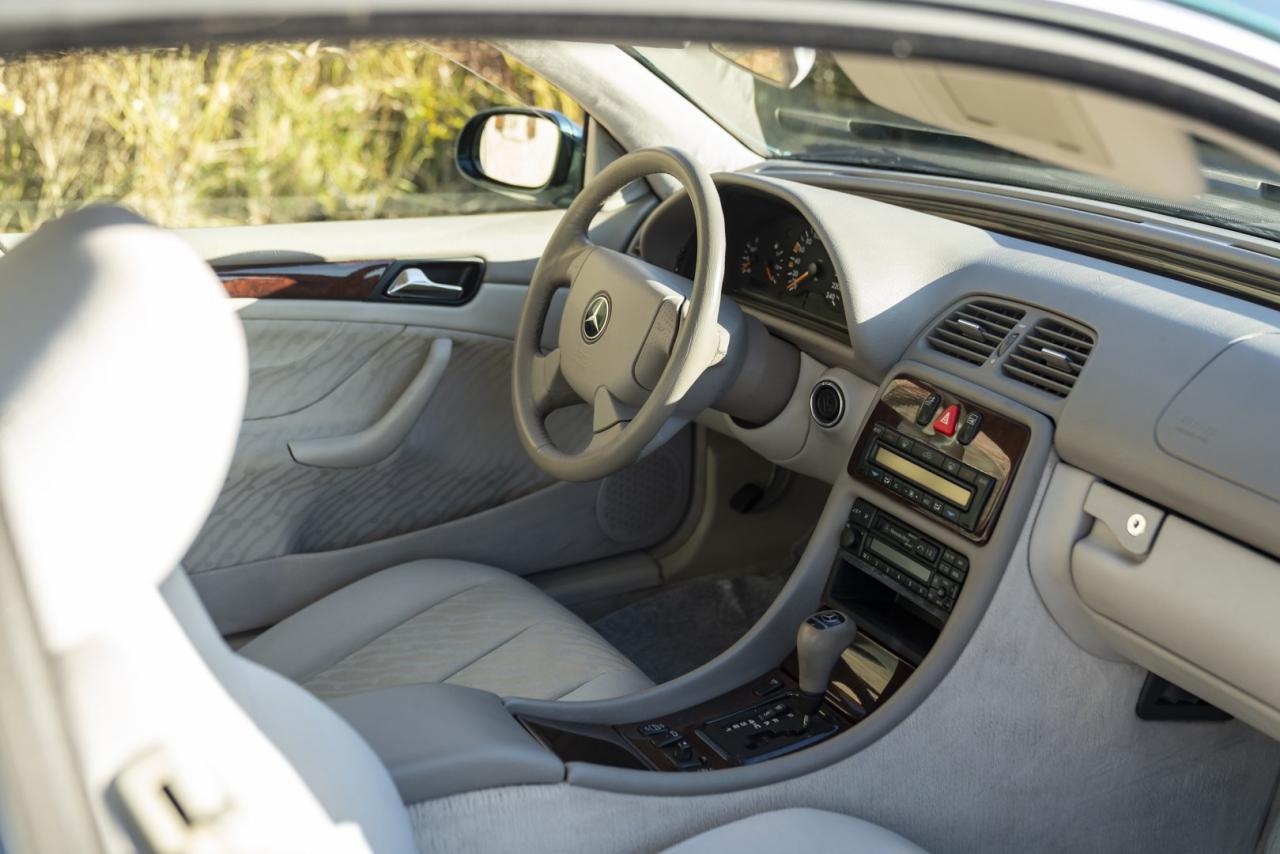 1997 Mercedes - Benz CLK 200 COUPE