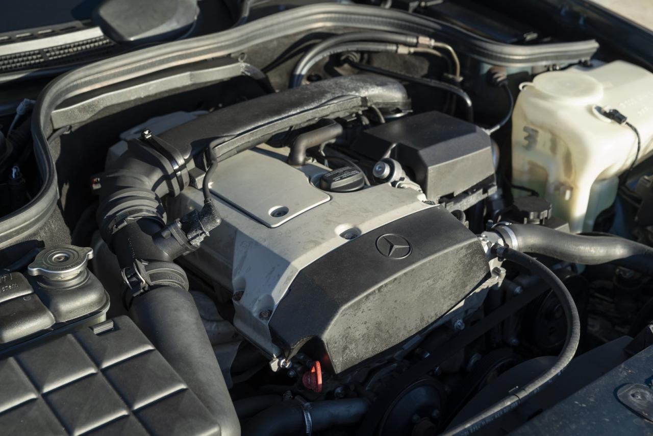 1997 Mercedes - Benz CLK 200 COUPE