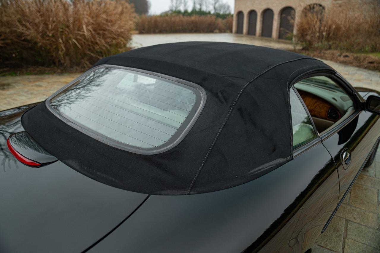 2006 Jaguar XK8 QDV CABRIOLET