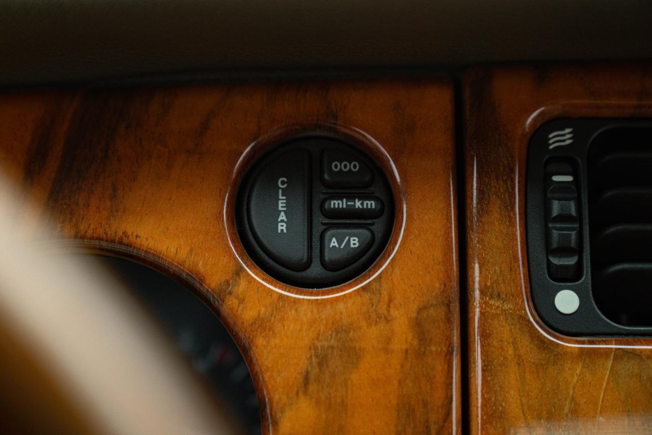 2006 Jaguar XK8 QDV CABRIOLET