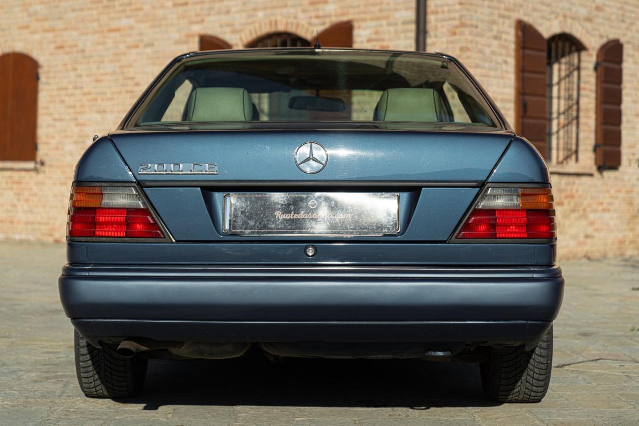 1992 Mercedes - Benz CE 200