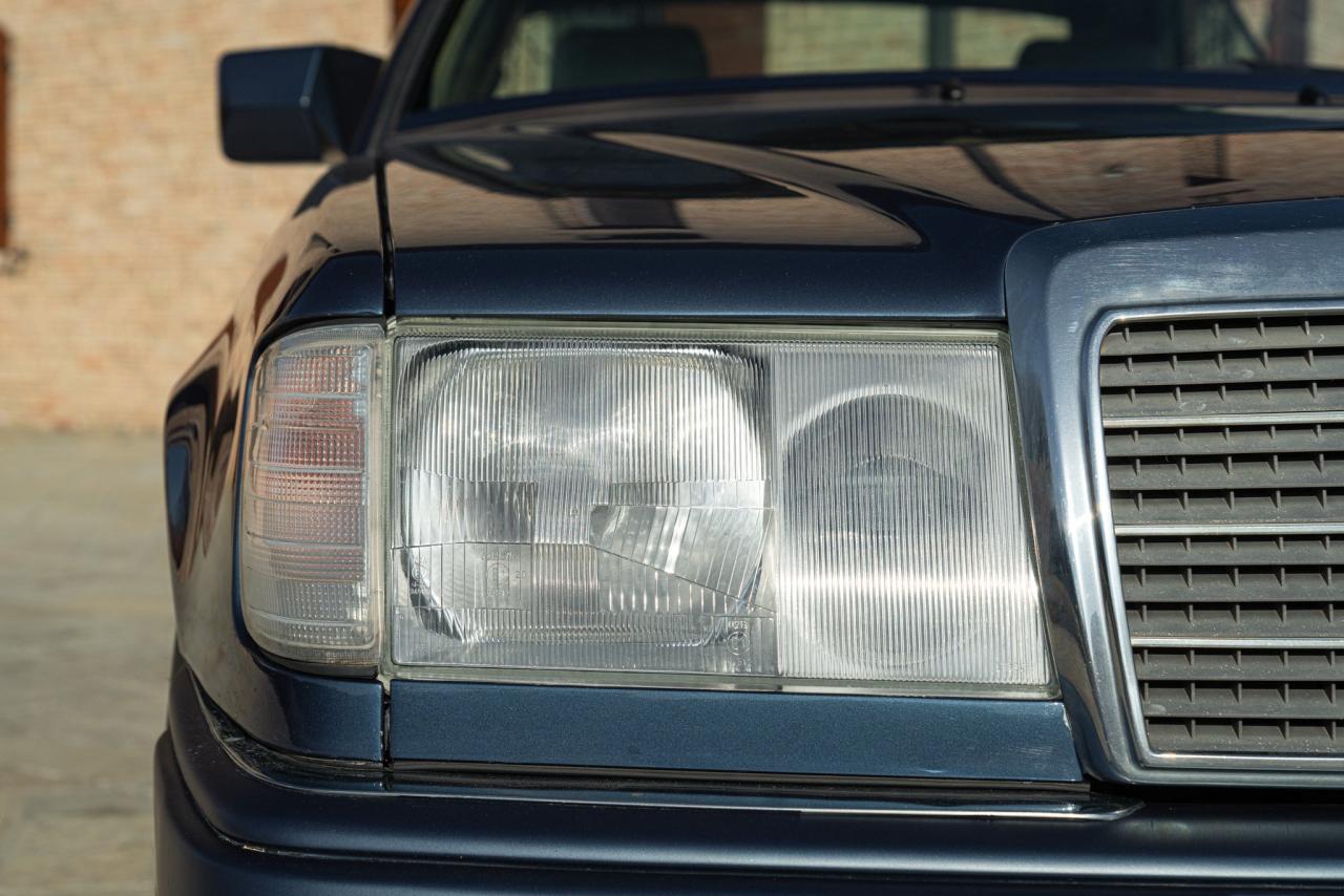 1992 Mercedes - Benz CE 200