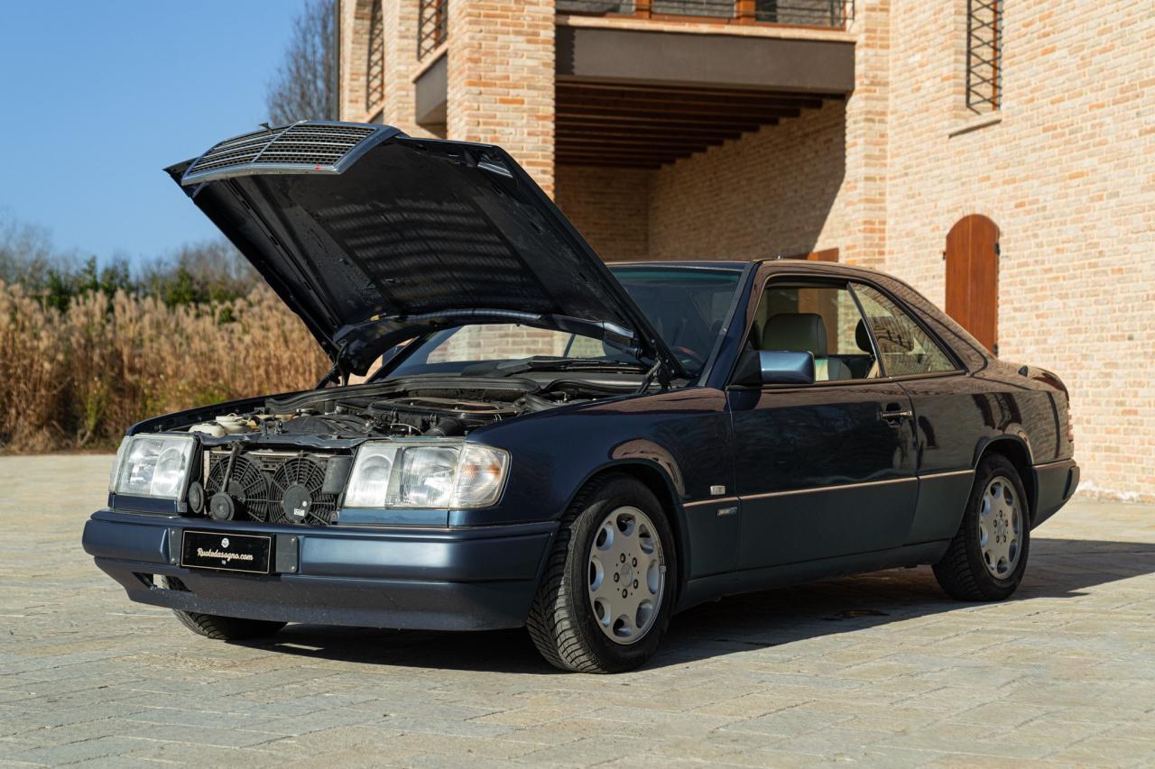 1992 Mercedes - Benz CE 200