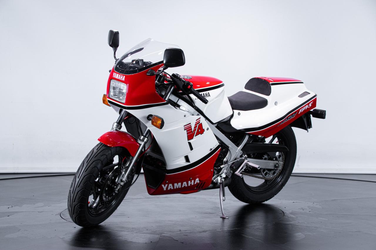 1985 Yamaha RD 500