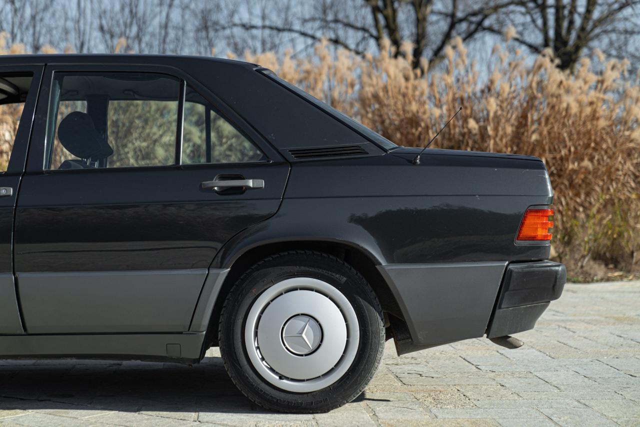 1989 Mercedes - Benz 190 E