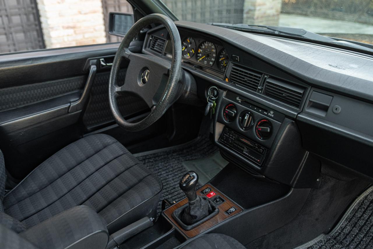 1989 Mercedes - Benz 190 E