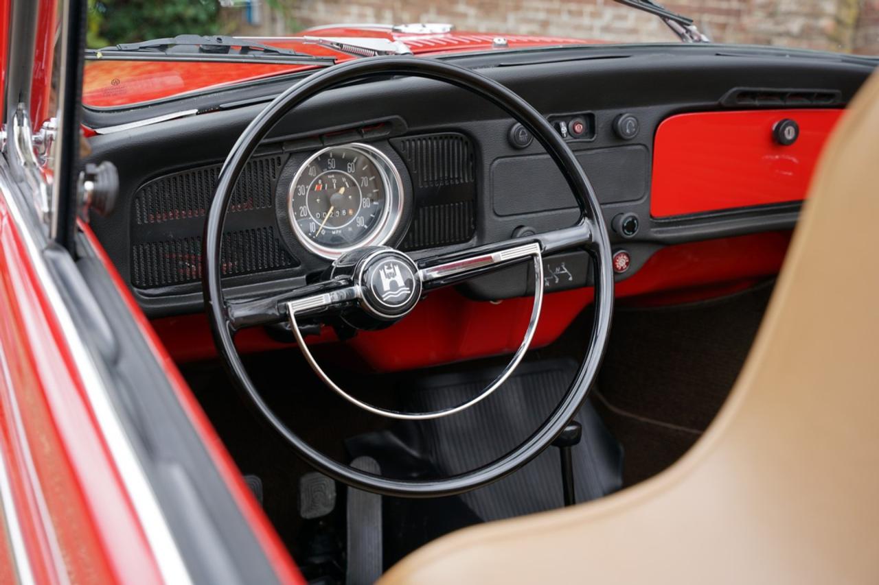 1971 Volkswagen Beetle Cabriolet