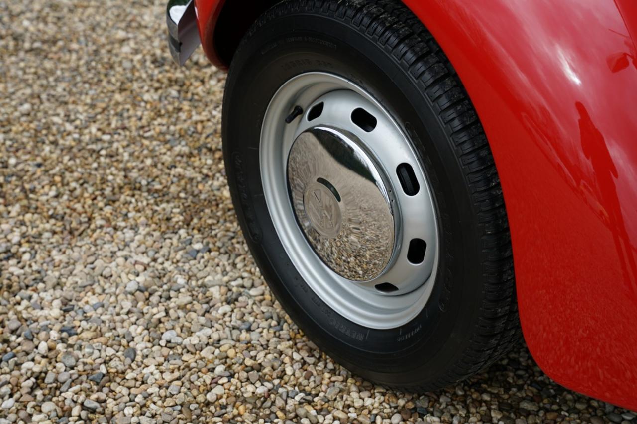 1971 Volkswagen Beetle Cabriolet