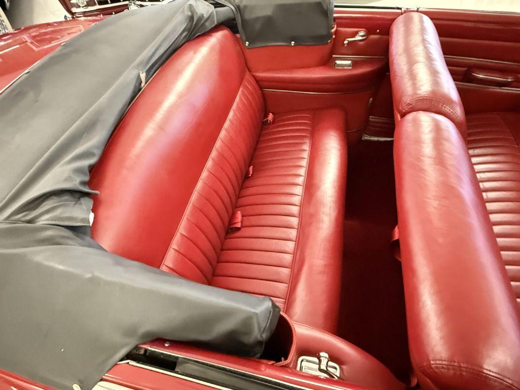 1950 Oldsmobile Rocket 88 Futuramic Convertible