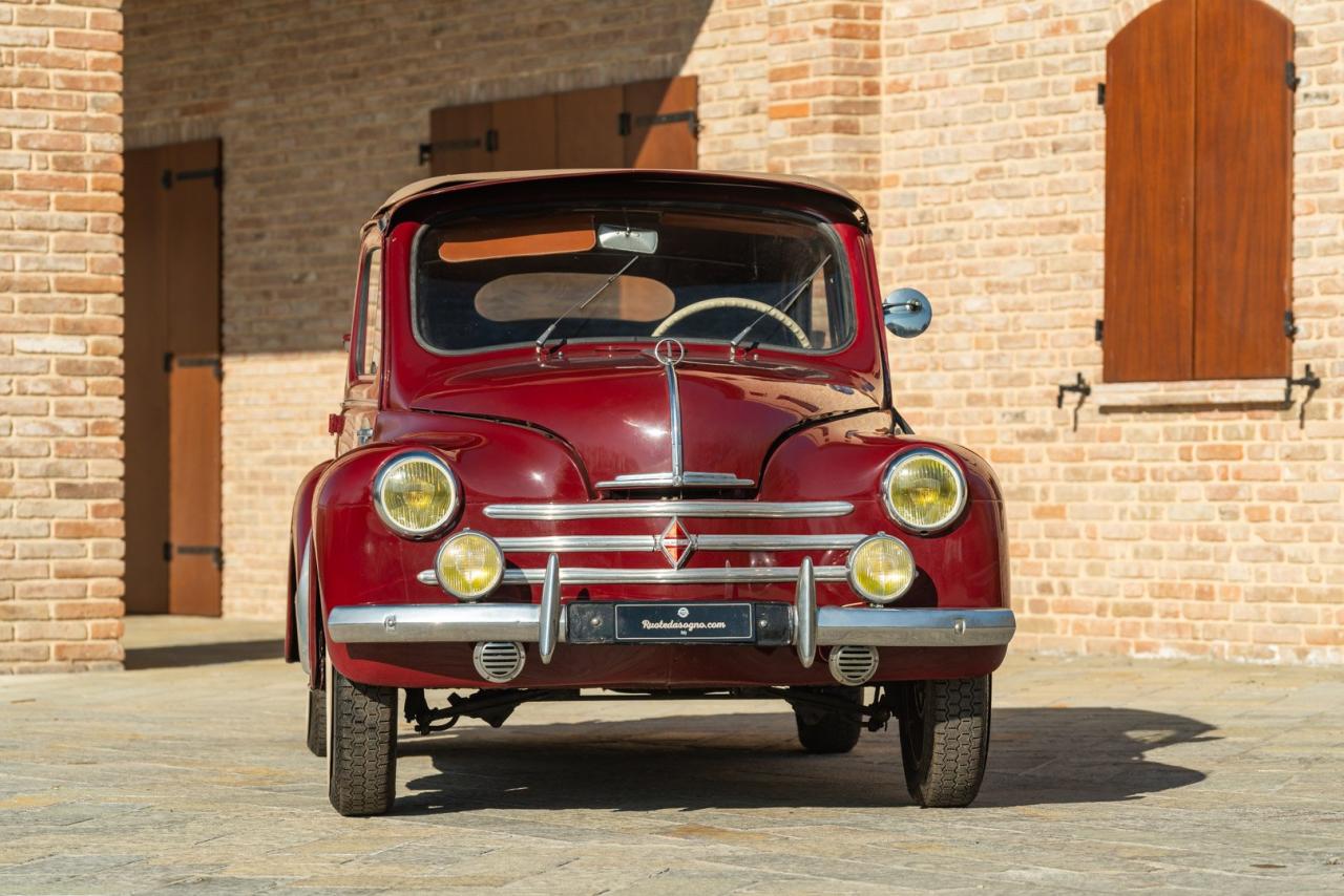 1957 Renault 4 CV D&eacute;capotable